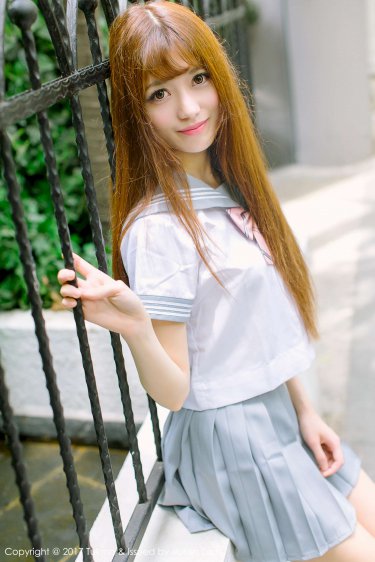 元钿辉